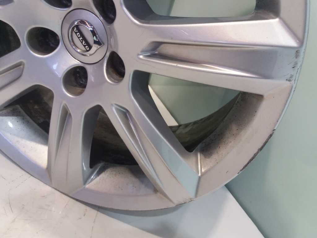 Llanta VOLVO V90 FAMILIAR 2