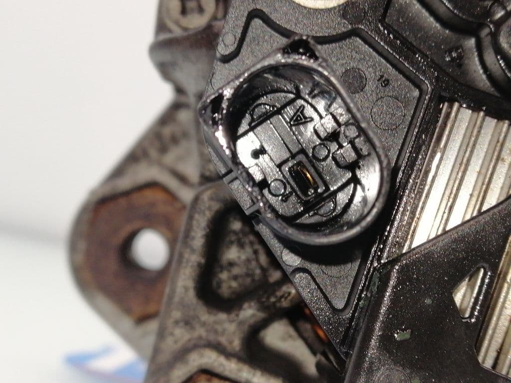 Alternador VOLVO V90 FAMILIAR 2