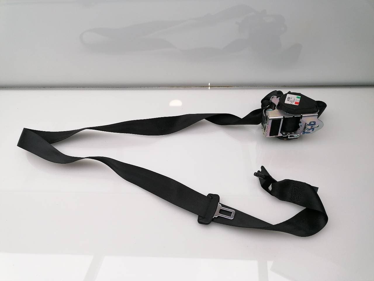 Cinturon seguridad trasero derecho VOLVO V90 FAMILIAR