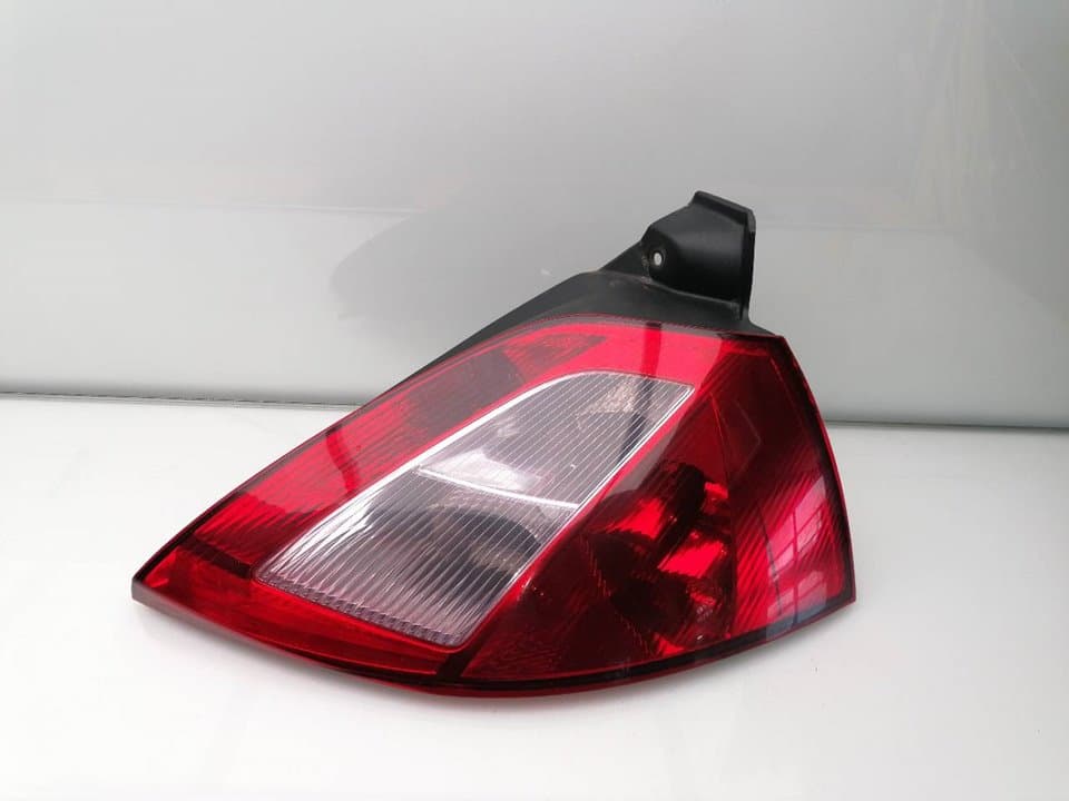 Piloto trasero derecho RENAULT MEGANE II CLASSIC BERLINA