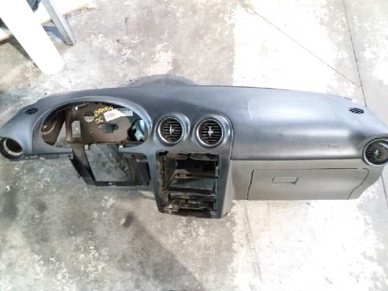 Salpicadero SEAT CORDOBA BERLINA (6K2)