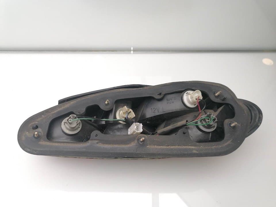Piloto trasero izquierdo HYUNDAI COUPE (J2) 2