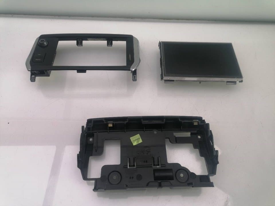 Pantalla multifuncion PEUGEOT 208
