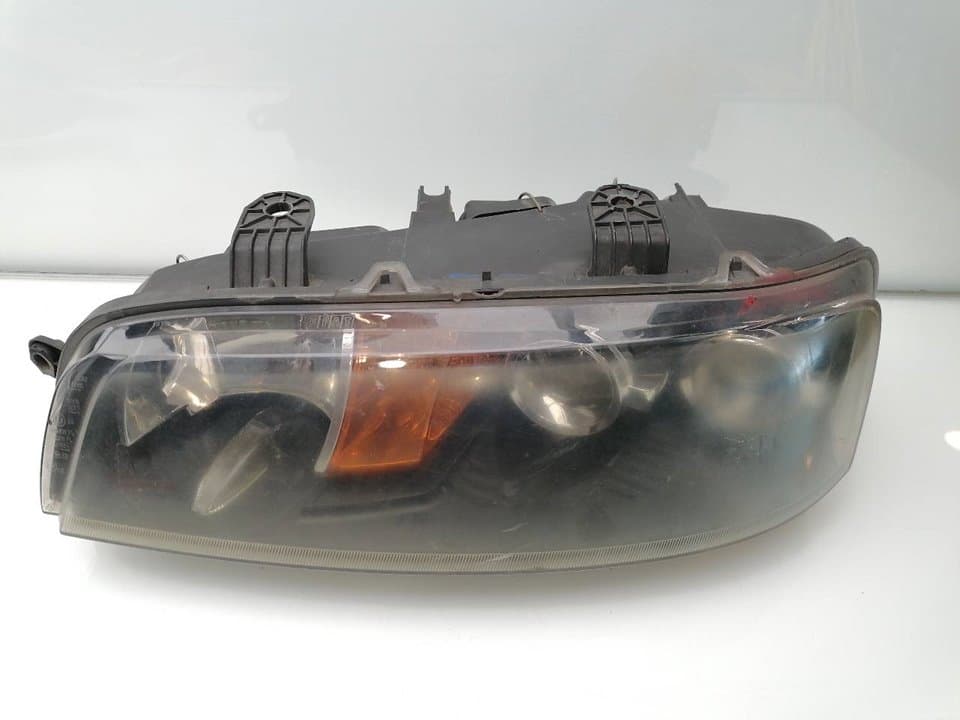 Faro izquierdo FIAT PUNTO (199)