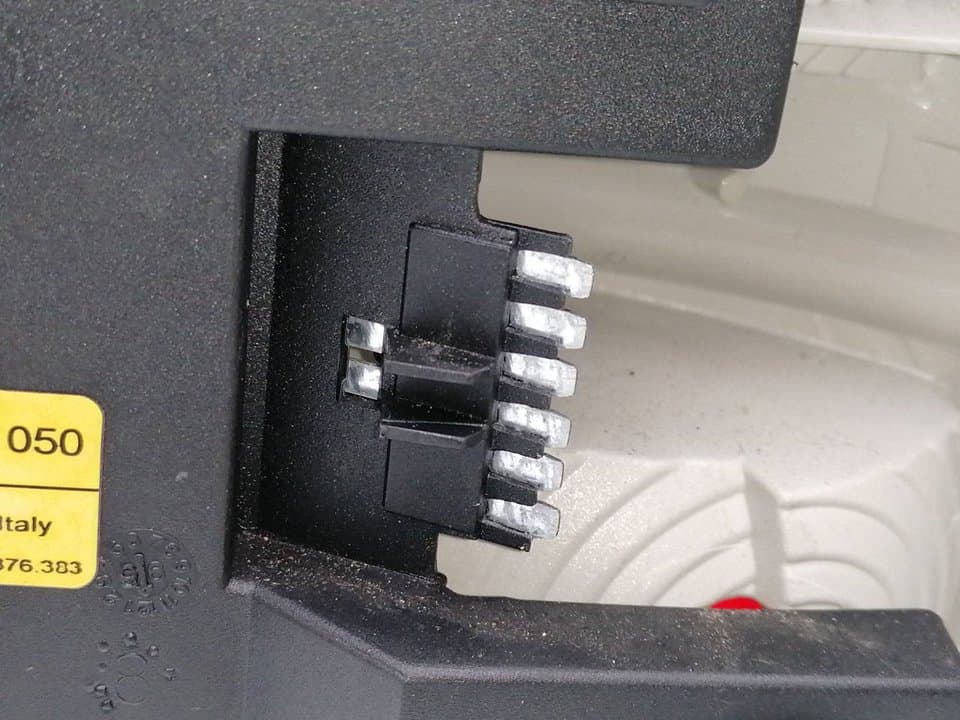 Piloto trasero izquierdo OPEL VECTRA B BERLINA 2