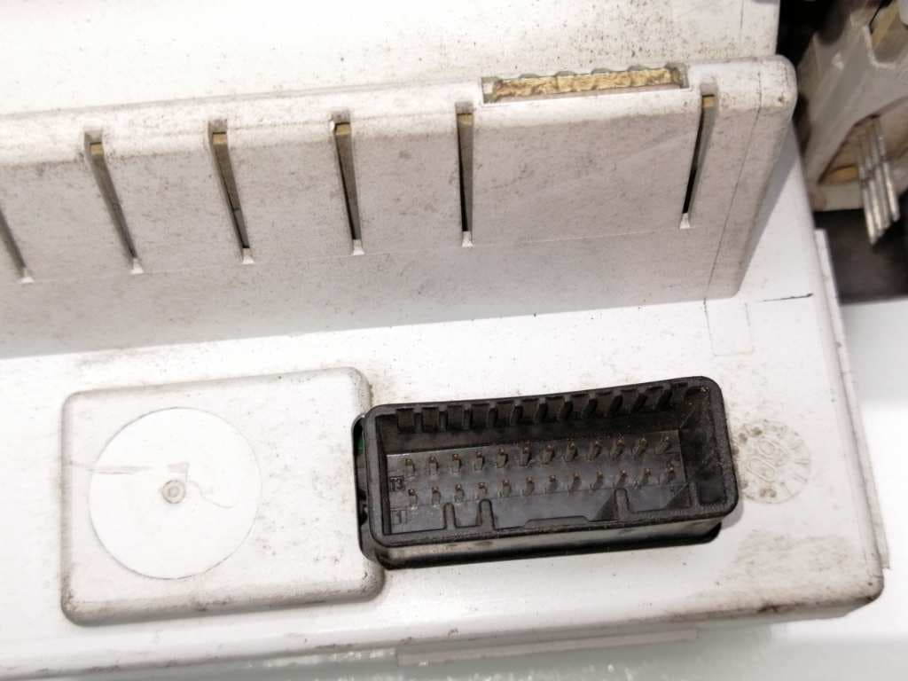 Pantalla multifuncion RENAULT KANGOO (F/KC0) 3