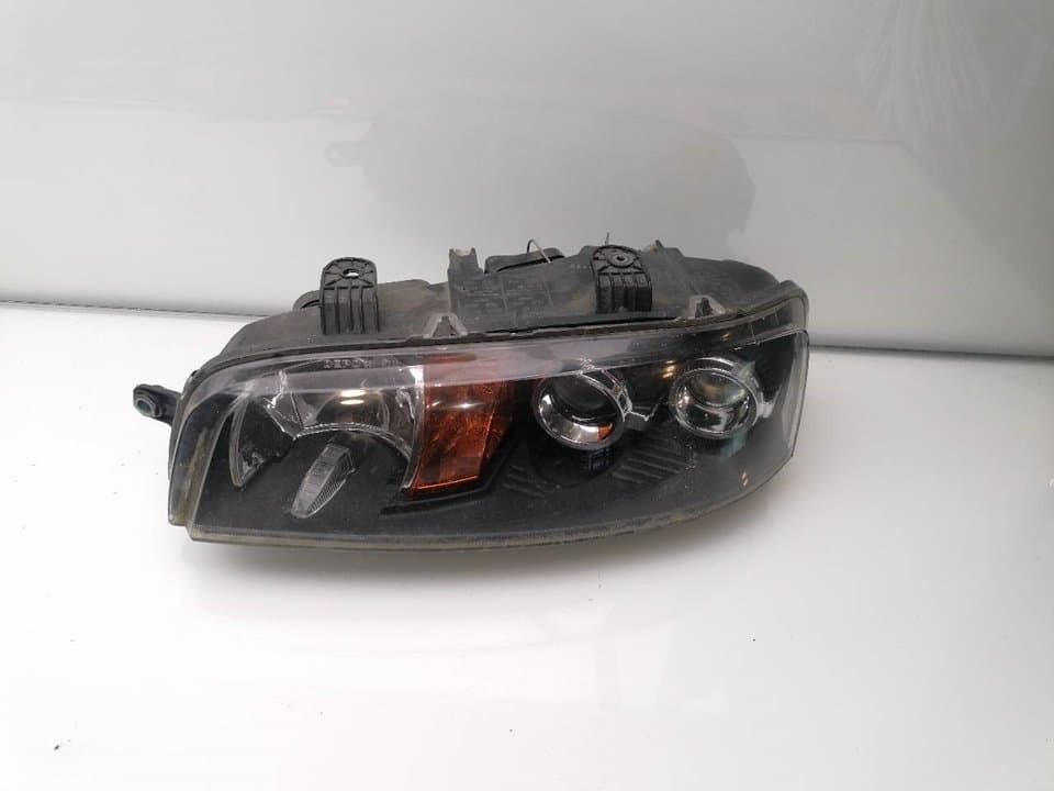 Faro izquierdo FIAT PUNTO (199)