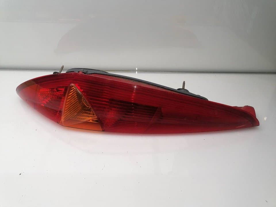 Piloto trasero izquierdo FIAT PUNTO (199)