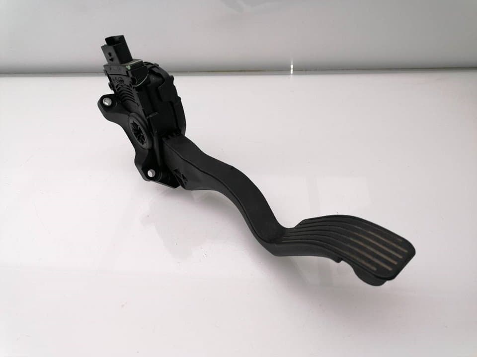 Pedal acelerador PEUGEOT 207