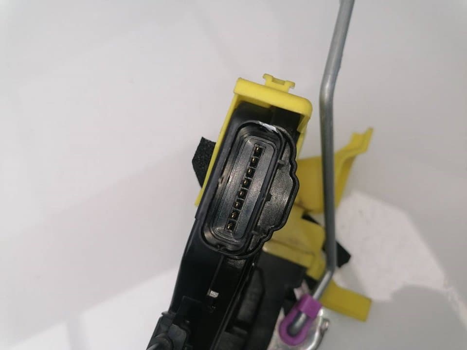 Cerradura puerta delantera izquierda KIA NIRO 3