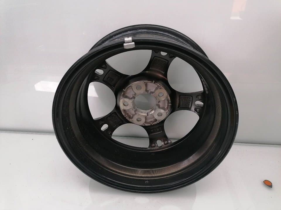 Llanta KIA NIRO 4