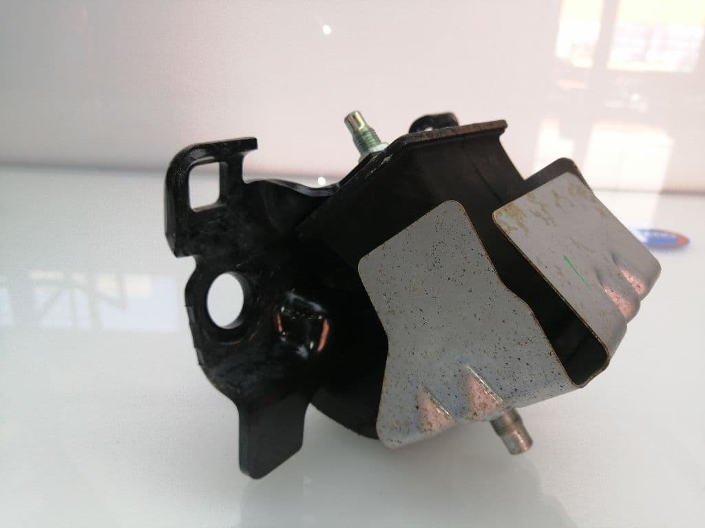 Soporte motor NISSAN NP300 PICK-UP (D23) 2