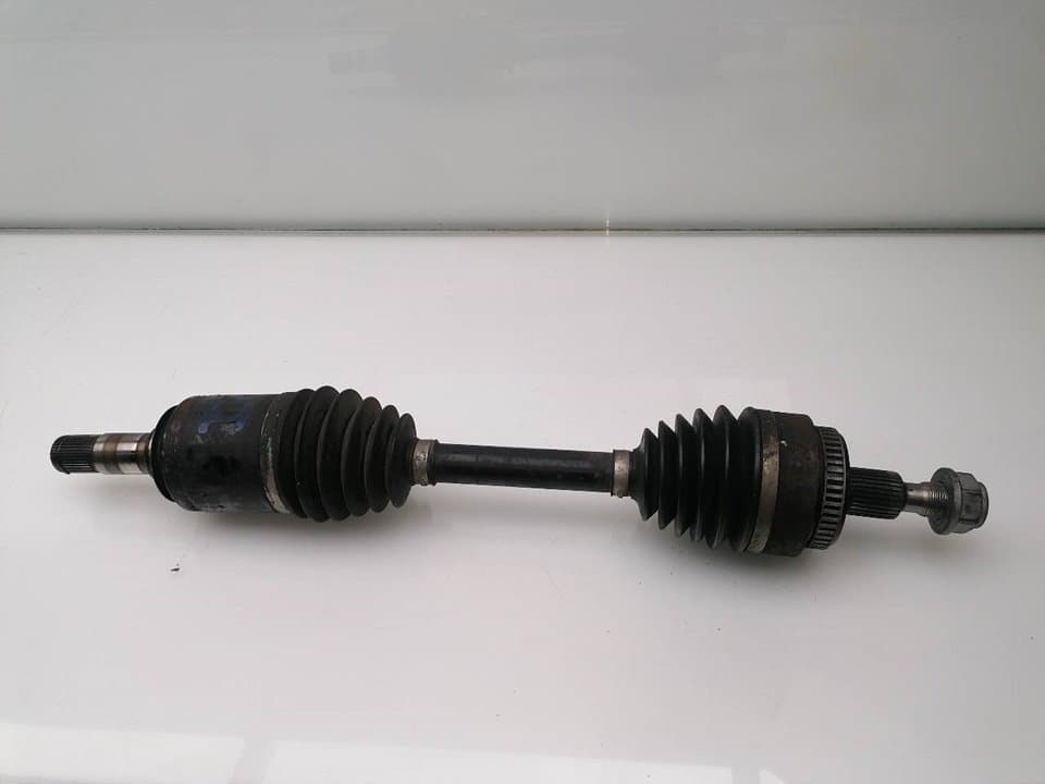 Transmision delantera izquierda MERCEDES-BENZ CLASE M (W164)