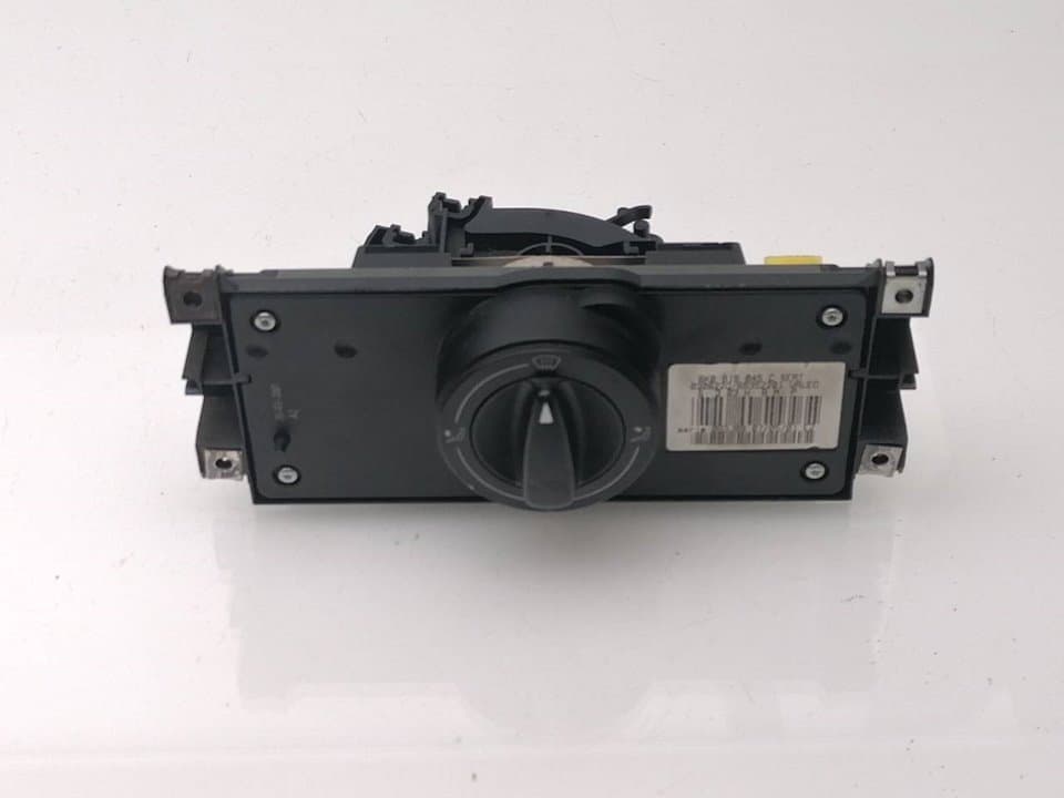 Recambio SEAT CORDOBA BERLINA (6K2) ref. 6K0819045