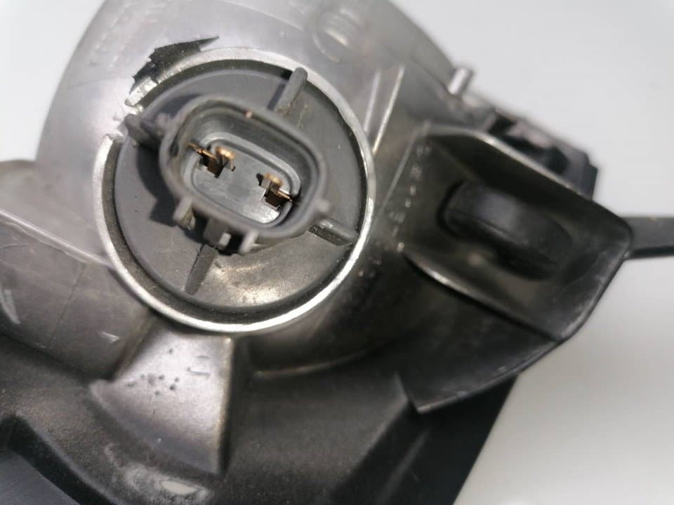 Recambio MAZDA 323 BERL ref. B25D51060B 2