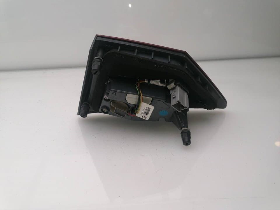 Piloto trasero izquierdo FORD MONDEO BER 2