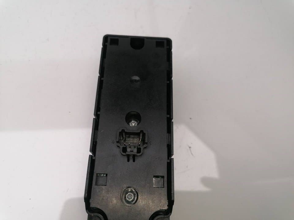 Mando elevalunas delantero izquierdo FORD MONDEO BER 2