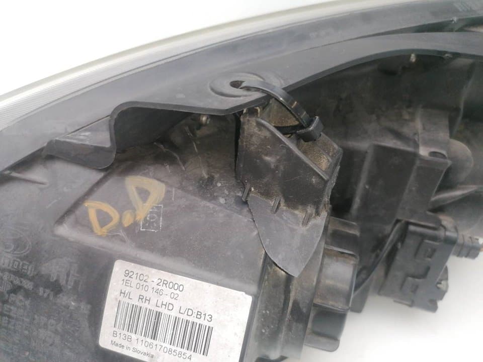 Faro derecho HYUNDAI I30 2