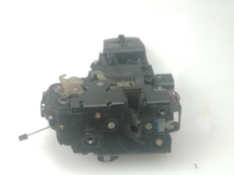 Cerradura puerta delantera izquierda VOLKSWAGEN GOLF IV BERLINA (1J1) 3