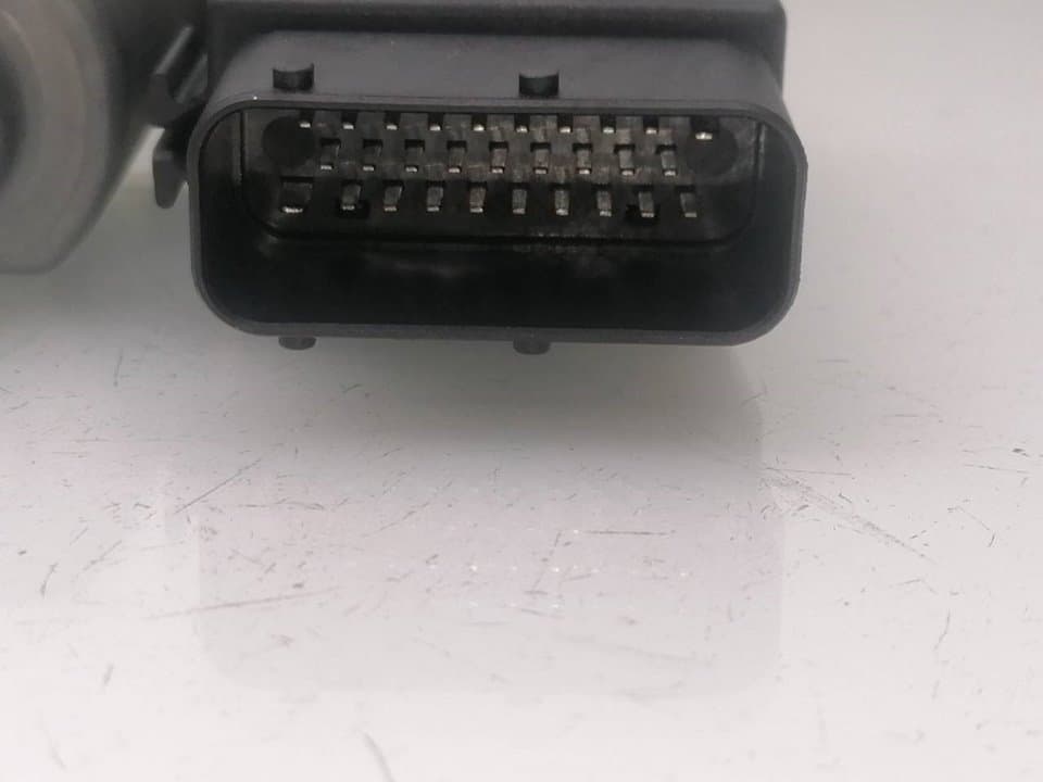 Motor elevalunas delantero izquierdo VOLKSWAGEN GOLF IV BERLINA (1J1) 2