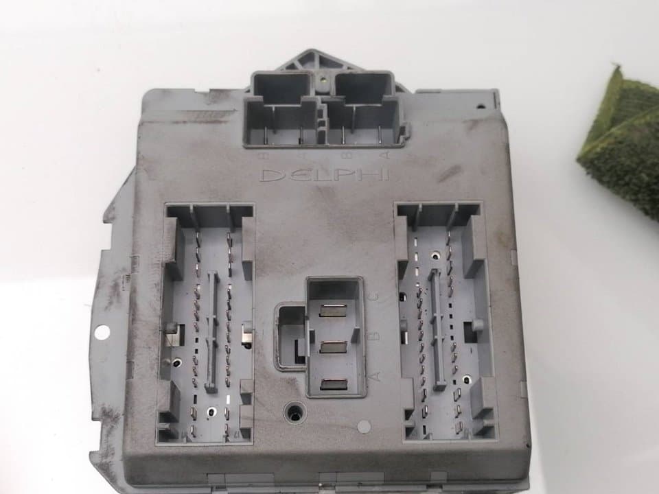 Caja reles / fusibles FIAT DOBLO 3
