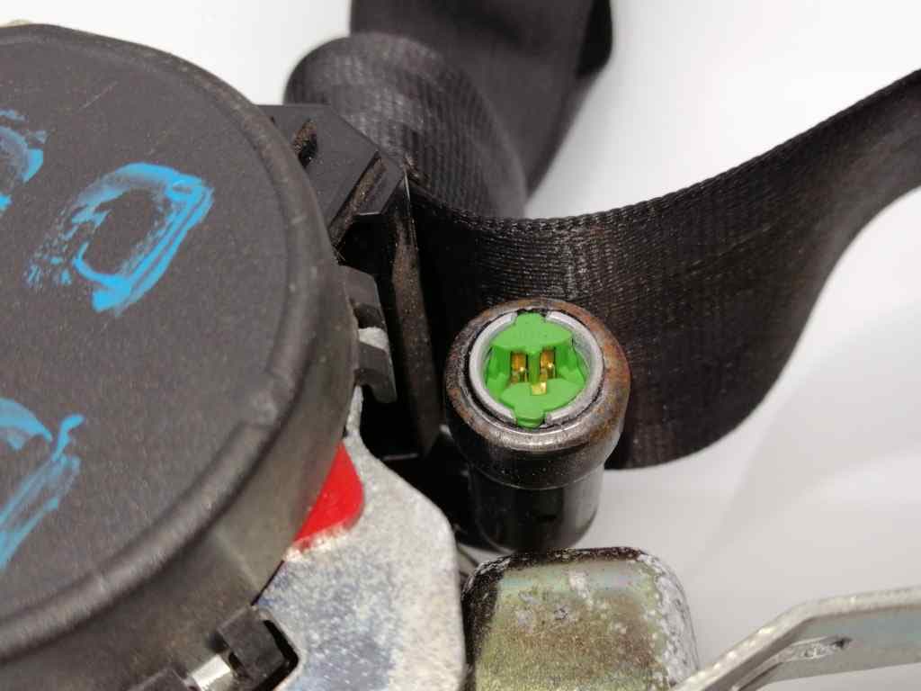 Cinturon seguridad delantero derecho SEAT CORDOBA BERLINA (6K2) 3