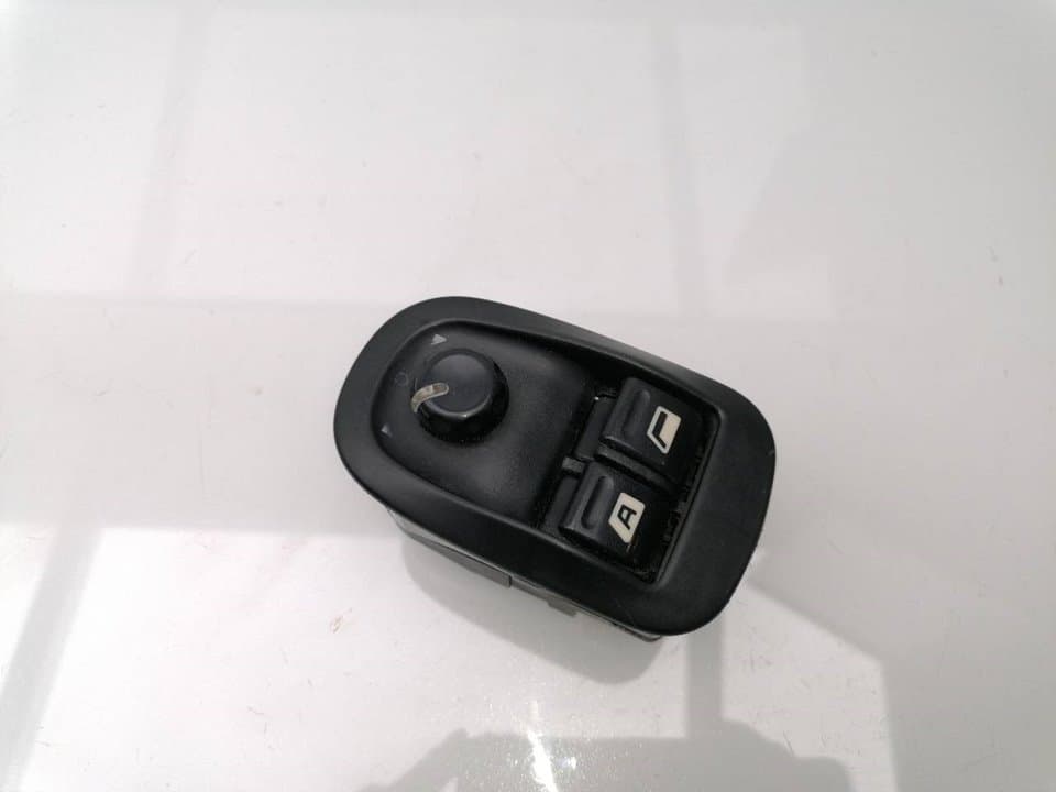 Mando elevalunas delantero izquierdo PEUGEOT 306 BERLINA 3/4/5 PUERTAS (S2)