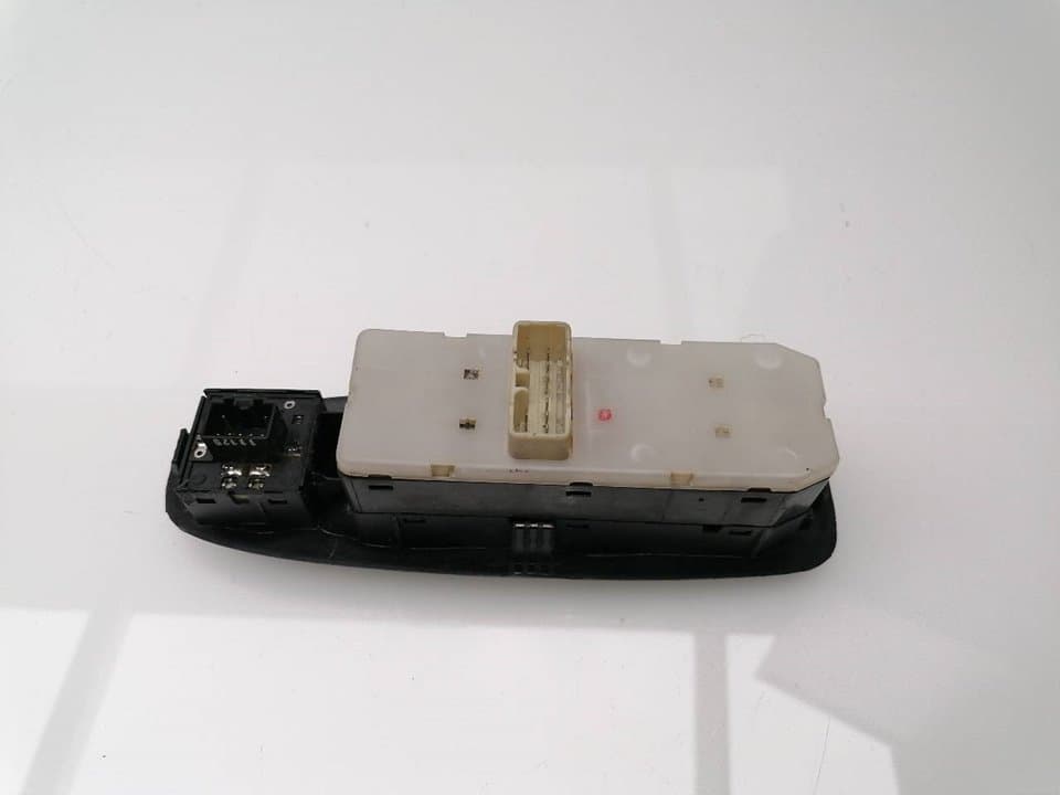 Mando elevalunas delantero izquierdo HYUNDAI ACCENT (LC) 3