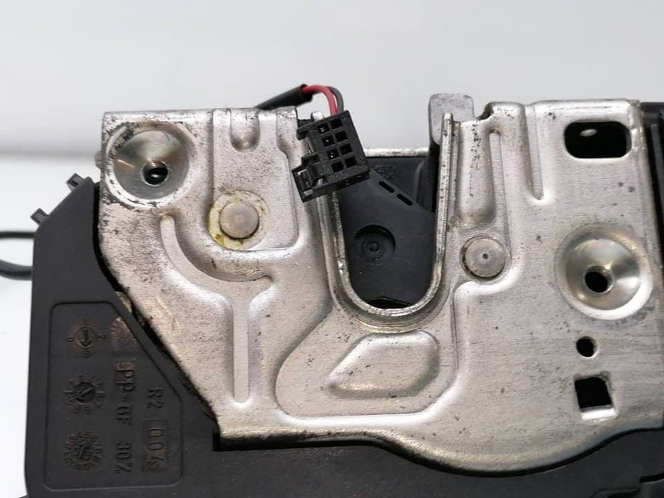 Cerradura puerta delantera derecha MERCEDES-BENZ CLASE E (W210) BERLINA DIESEL 3