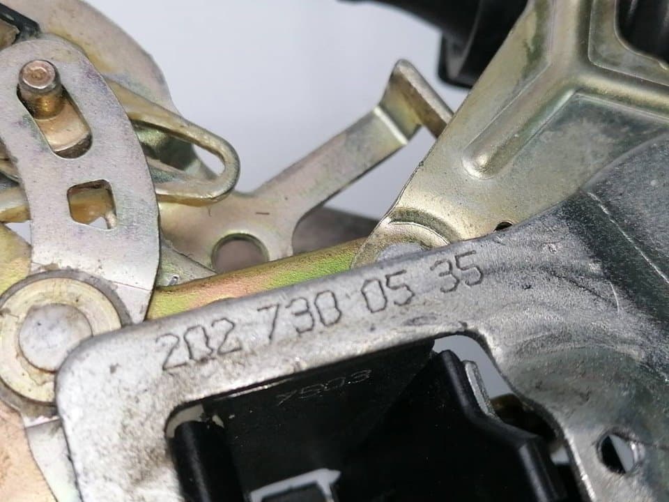 Cerradura puerta trasera izquierda MERCEDES-BENZ CLASE E (W210) BERLINA DIESEL 3