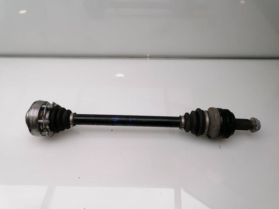 Transmision trasera izquierda BMW X3 (E83)