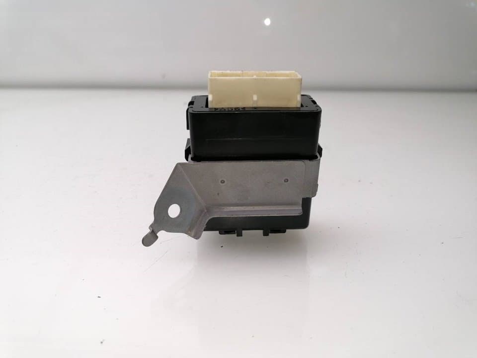 Modulo electronico TOYOTA PRIUS+ 4