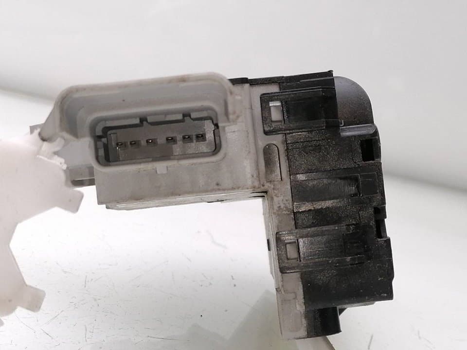 Cerradura puerta delantera derecha PEUGEOT 407 4