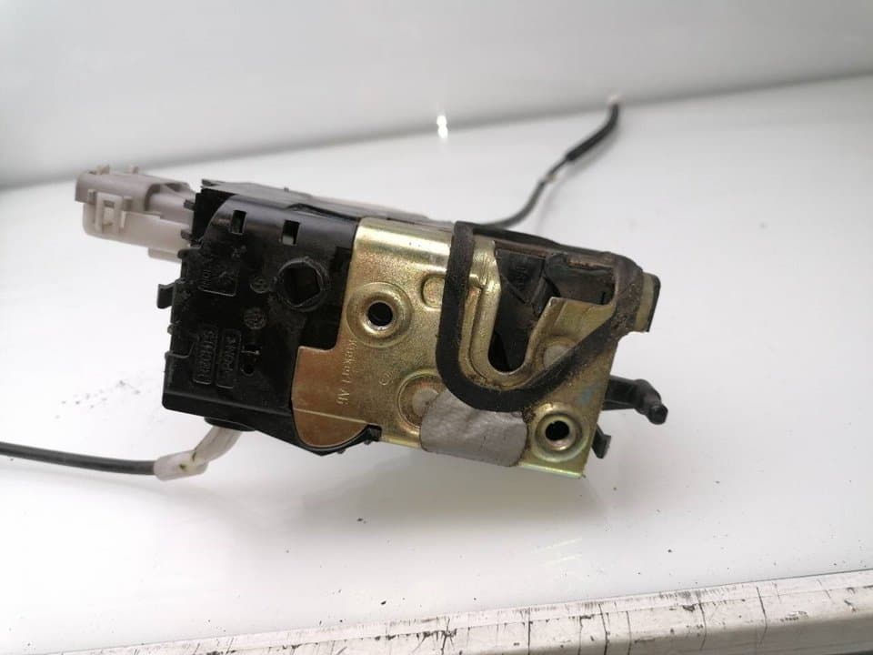 Cerradura puerta delantera derecha PEUGEOT 407 3