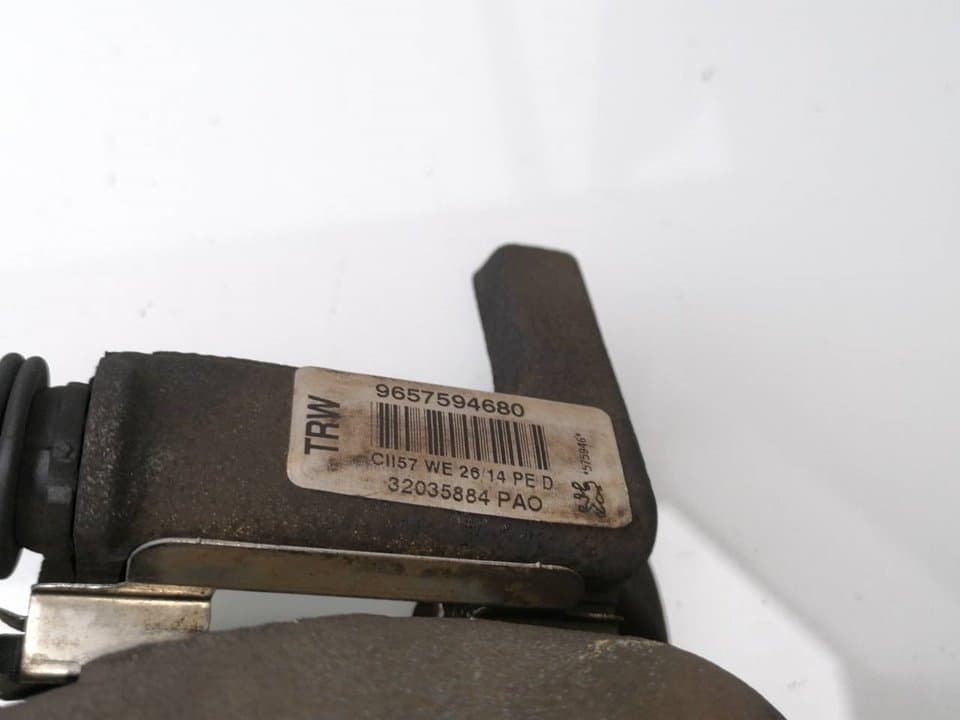 Recambio PEUGEOT 407 ref. 9657594680 2