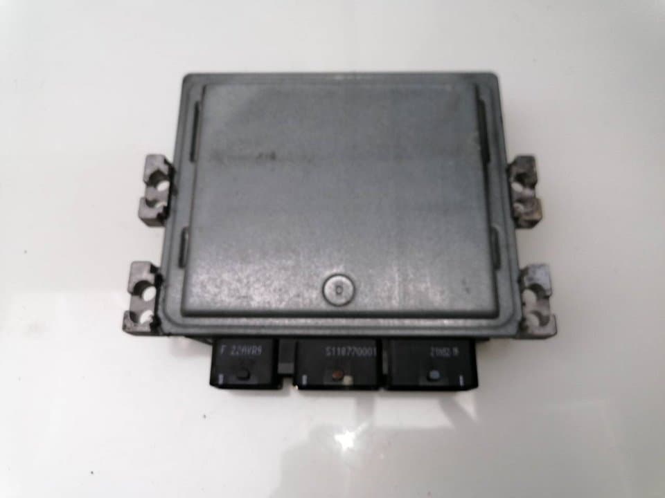 Centralita motor uce RENAULT LAGUNA III 3