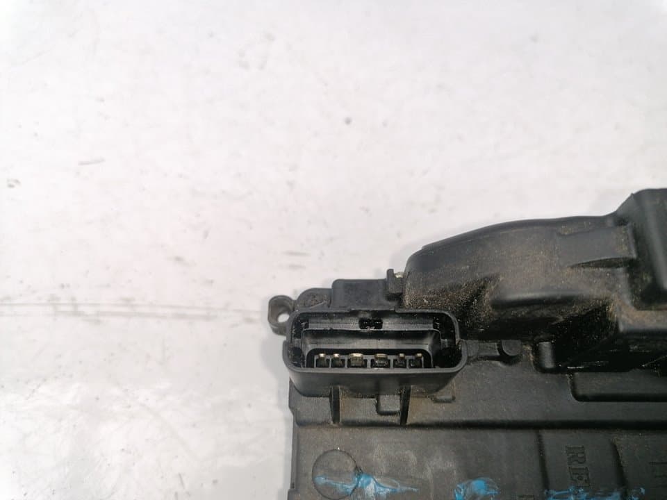 Cerradura puerta trasera izquierda RENAULT LAGUNA III 2