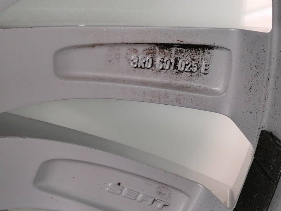 Llanta SEAT EXEO BERLINA (3R2) 3