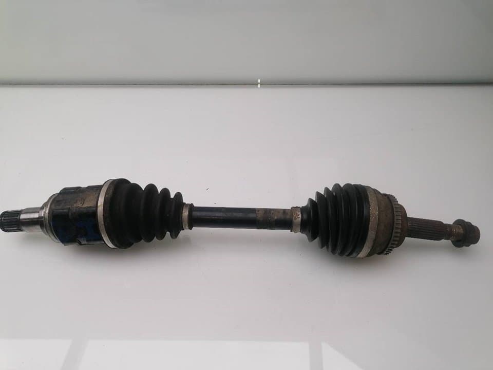 Transmision delantera izquierda TOYOTA COROLLA (E12)