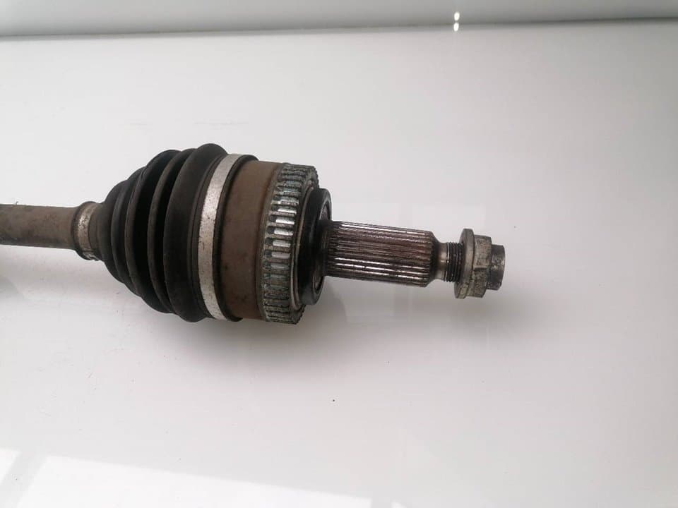 Transmision delantera izquierda HYUNDAI IX35 2