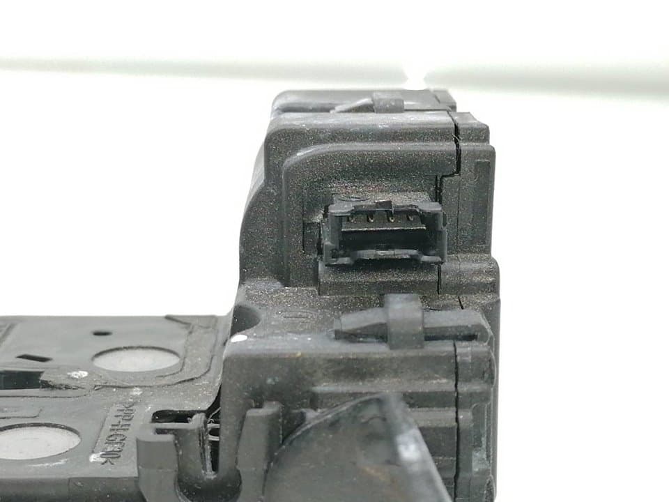 Cerradura maletero / porton BMW SERIE 1 LIM 2