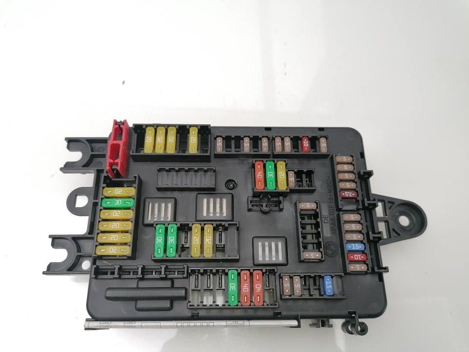 Caja reles / fusibles BMW SERIE 1 LIM