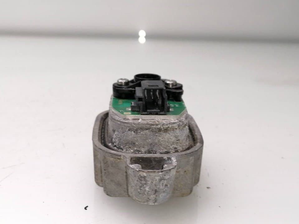 Centralita faros xenon BMW SERIE 1 LIM 3