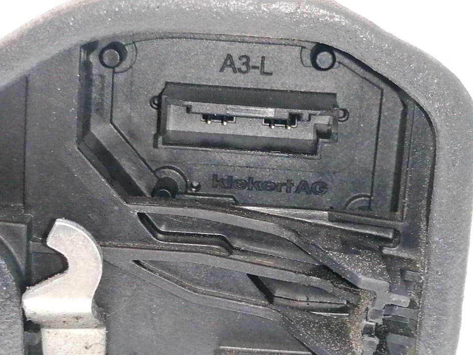 Cerradura puerta trasera izquierda BMW SERIE 1 LIM 3