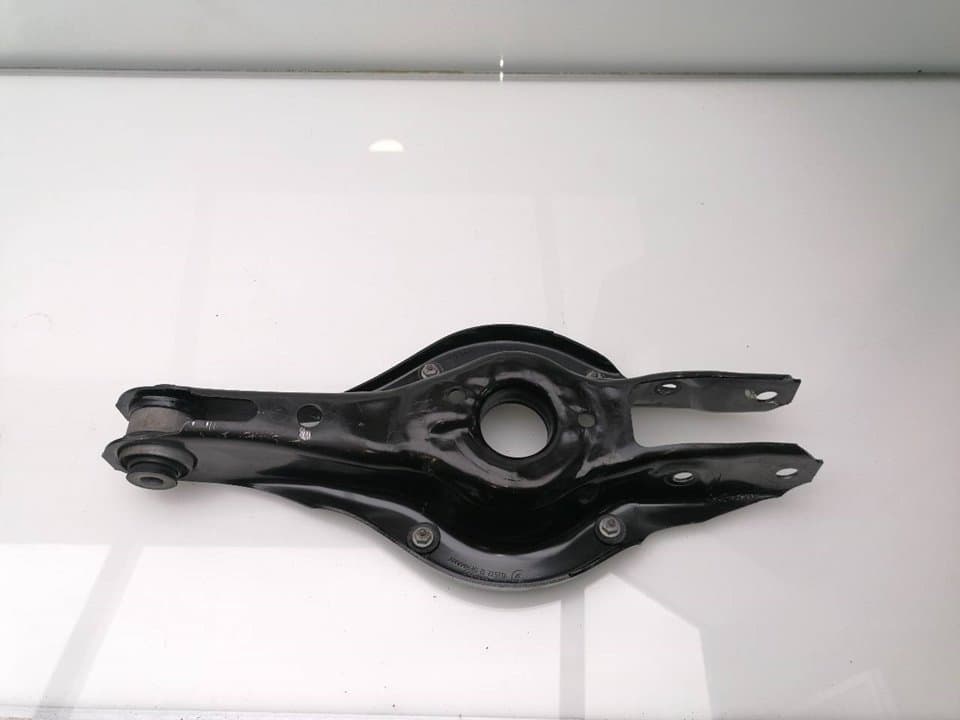 Brazo suspension inferior trasero derecho BMW SERIE 1 LIM 3