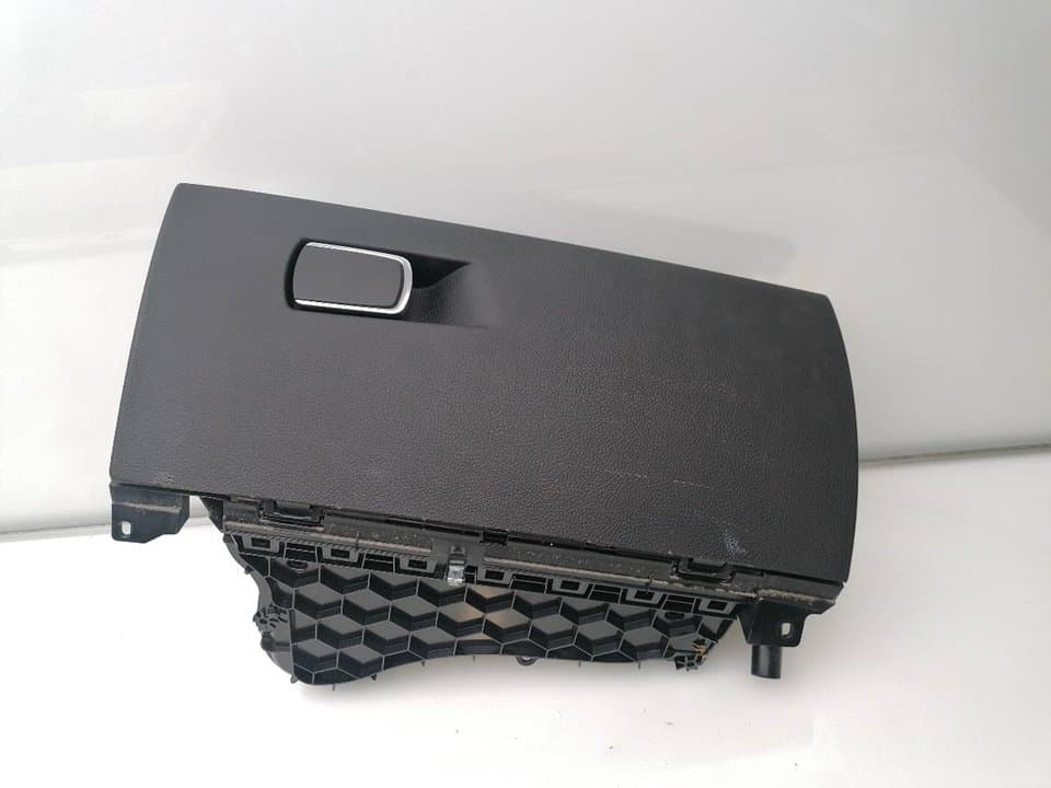 Guantera BMW SERIE 1 LIM 3