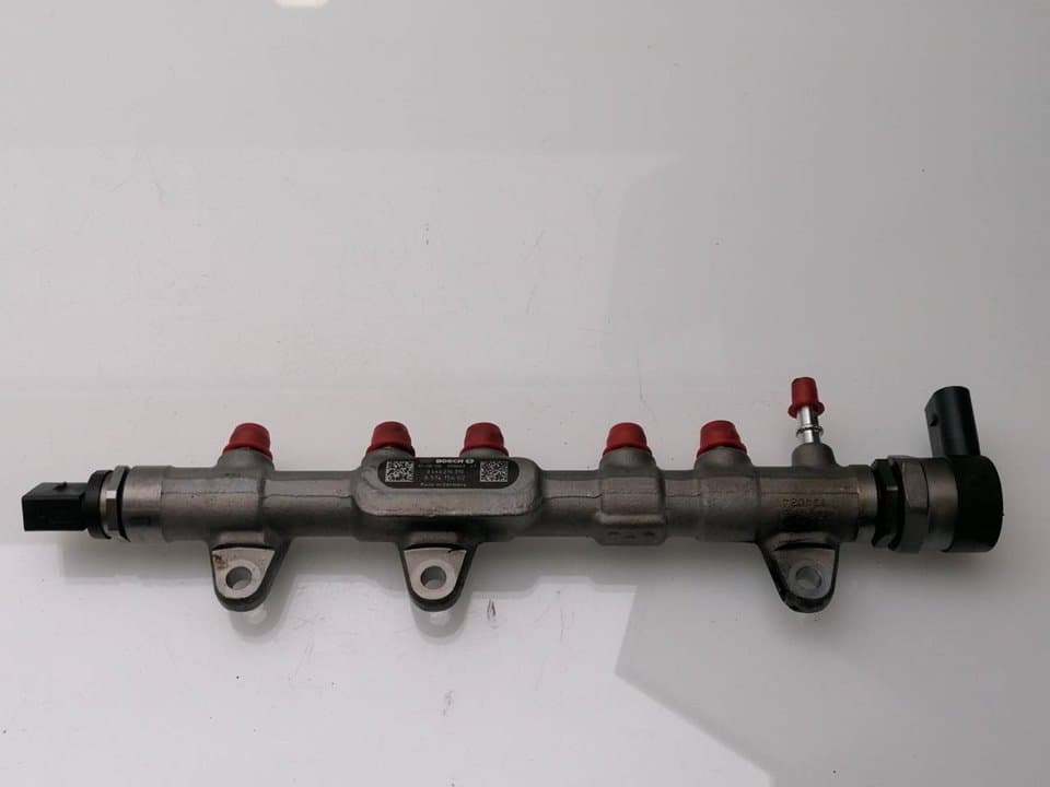 Rampa inyectora BMW SERIE 1 LIM 2