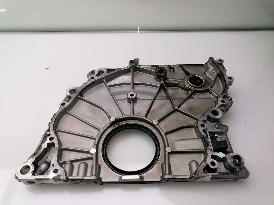 Tapa distribucion BMW SERIE 1 LIM 2