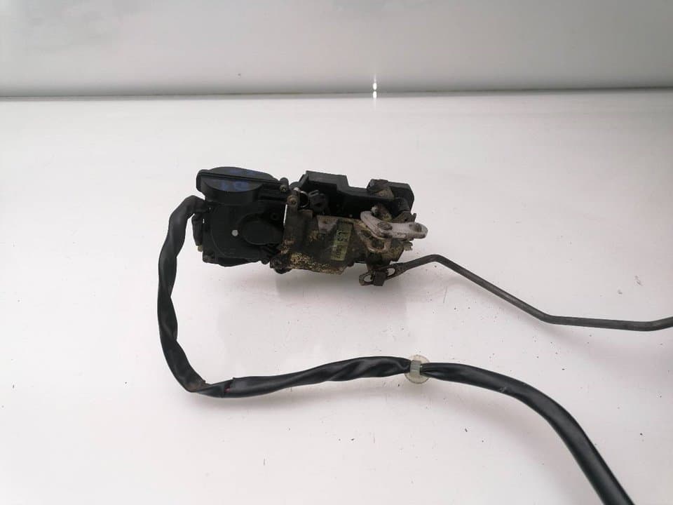 Cerradura puerta delantera izquierda MAZDA PREMACY (CP) 3