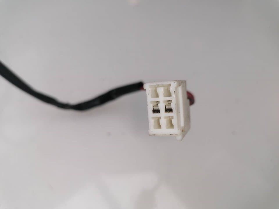 Cerradura puerta trasera derecha MAZDA PREMACY (CP) 3